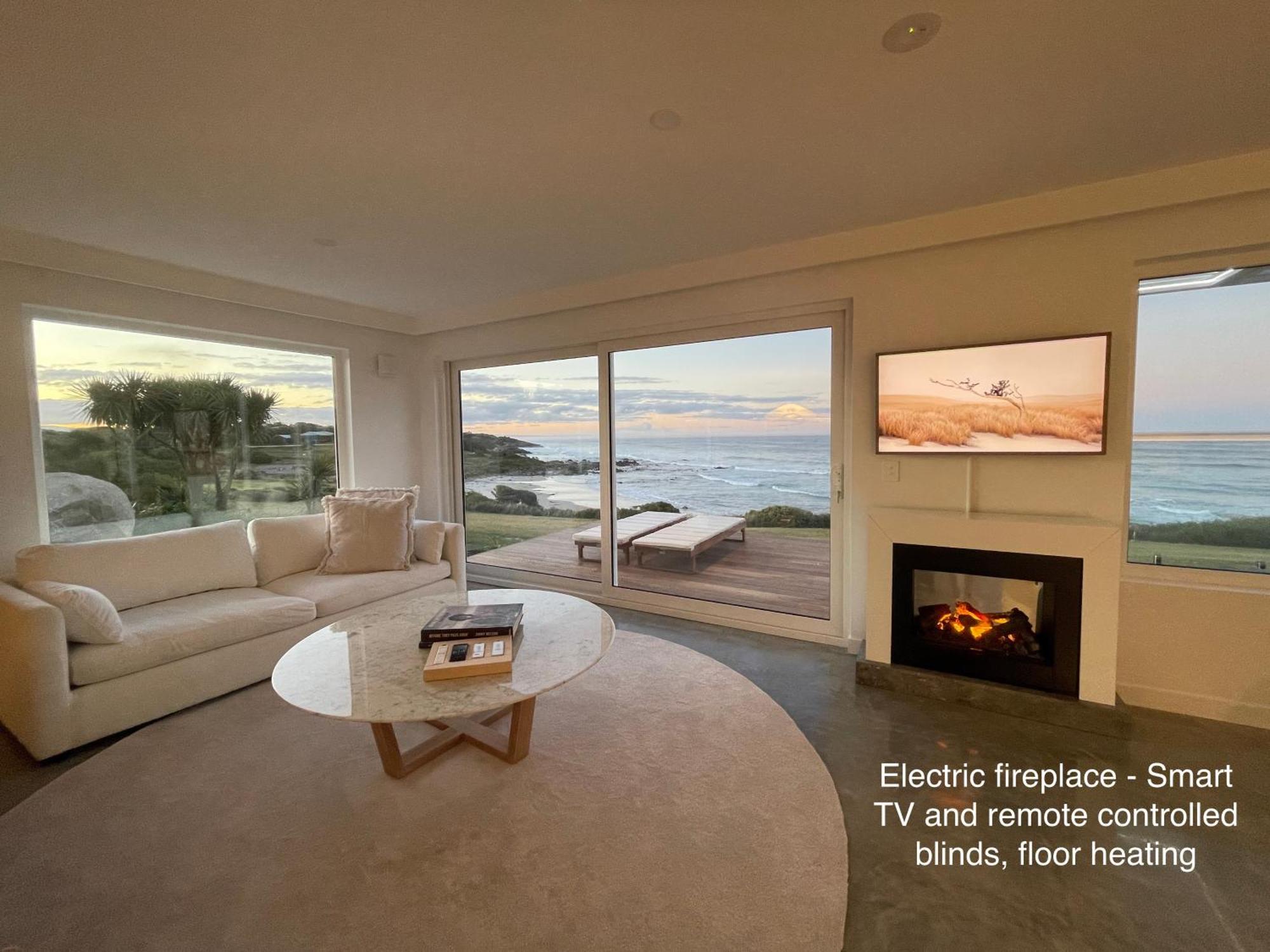 Saltwater - Absolute Oceanfront, Fire Pits, Some Villas With Hot Tubs And Sauna Falmouth Eksteriør billede