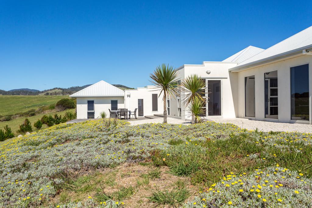 Saltwater - Absolute Oceanfront, Fire Pits, Some Villas With Hot Tubs And Sauna Falmouth Eksteriør billede