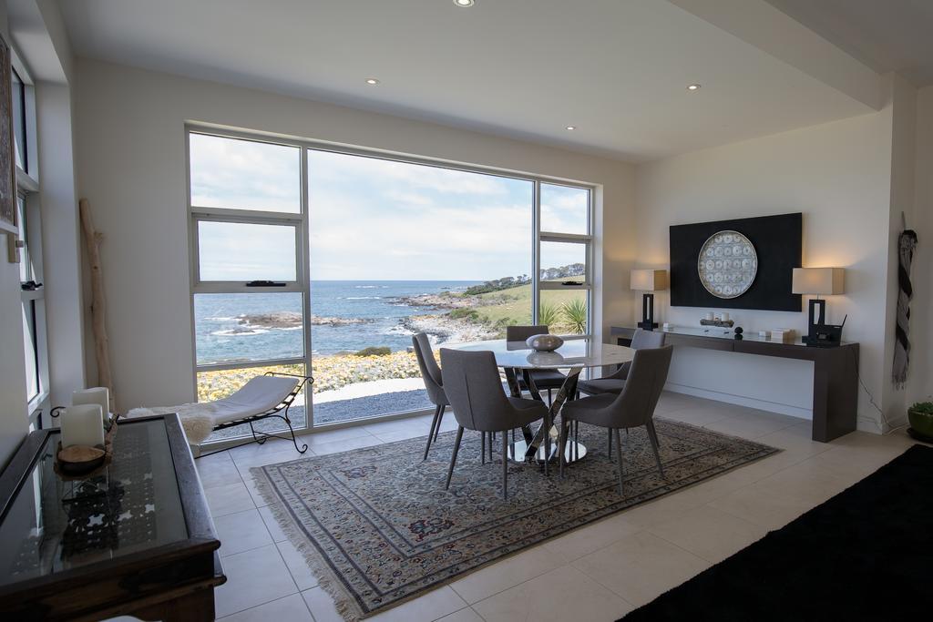 Saltwater - Absolute Oceanfront, Fire Pits, Some Villas With Hot Tubs And Sauna Falmouth Eksteriør billede