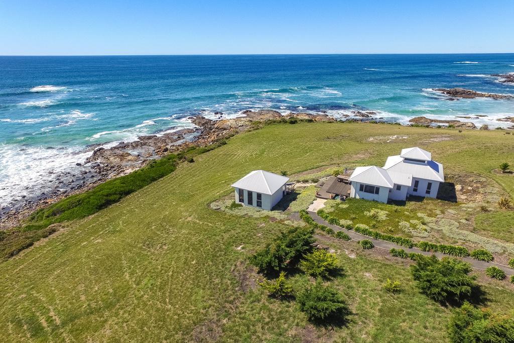 Saltwater - Absolute Oceanfront, Fire Pits, Some Villas With Hot Tubs And Sauna Falmouth Eksteriør billede